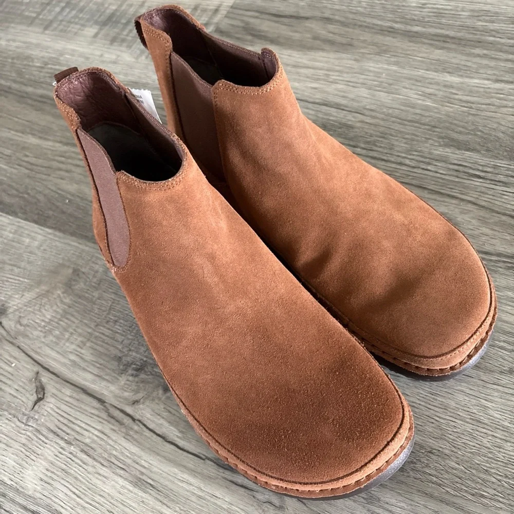 Chaco Mens Size 9 Paonia Cinnamon Brown Suede Chelsea Boots Shoes NEW